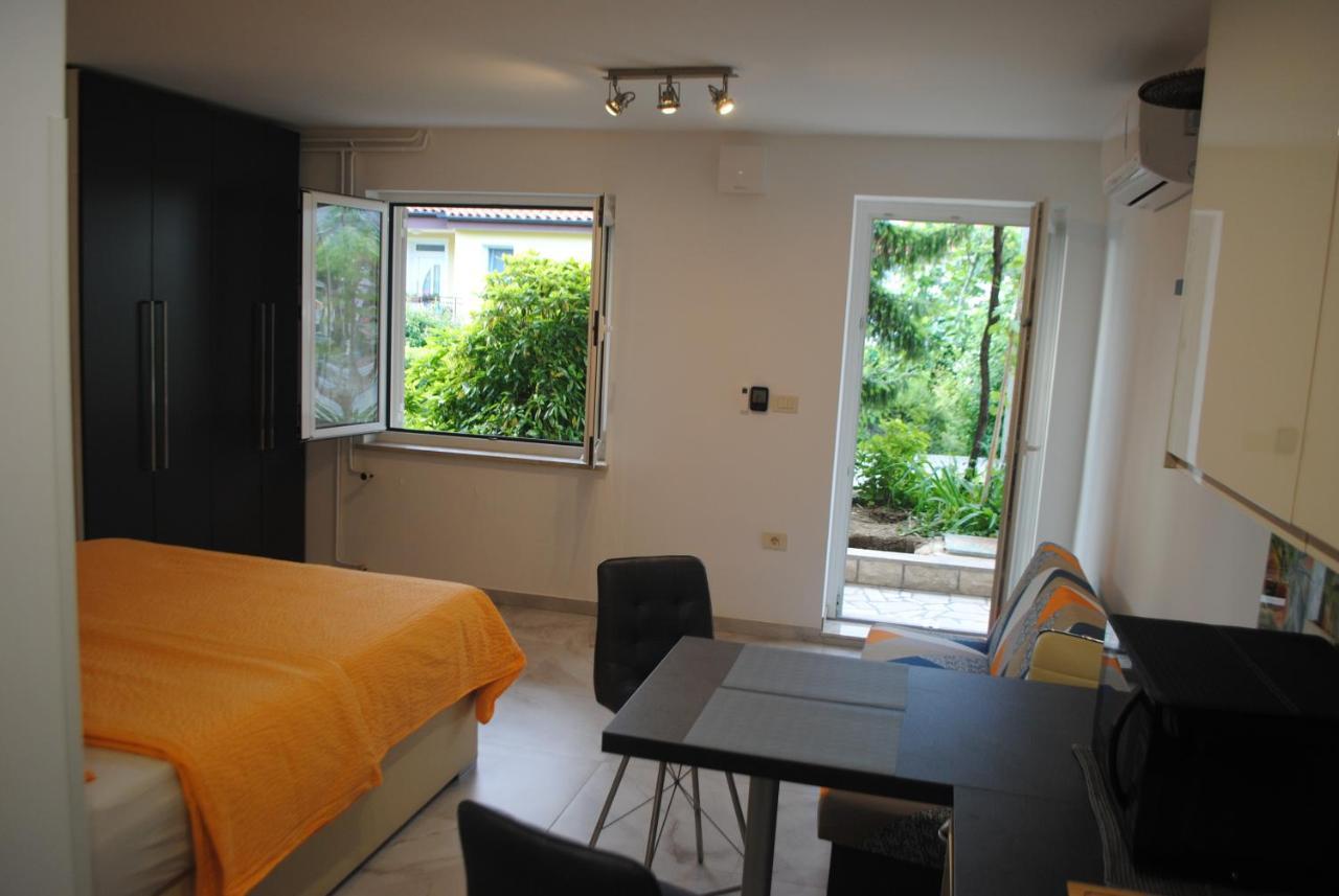 Apartments Samec Изола Екстериор снимка
