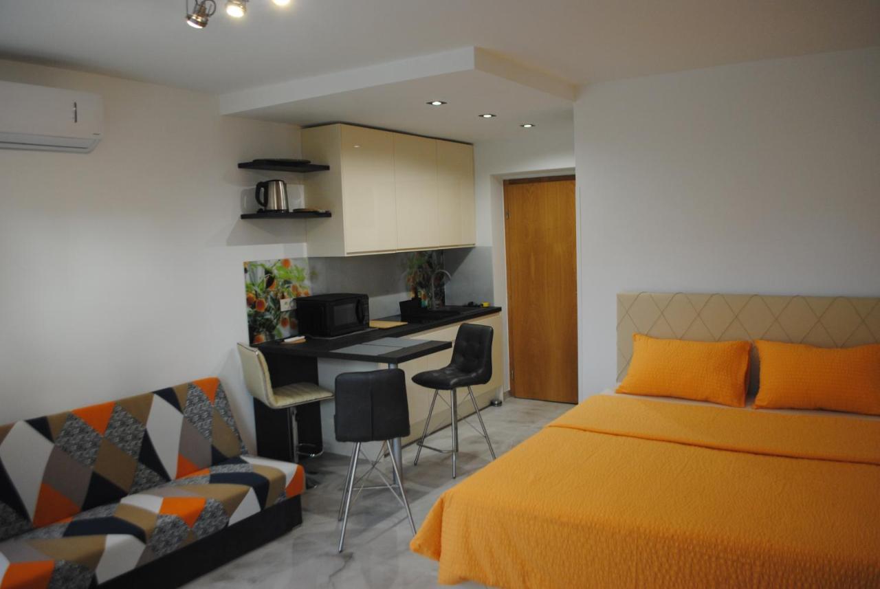 Apartments Samec Изола Екстериор снимка