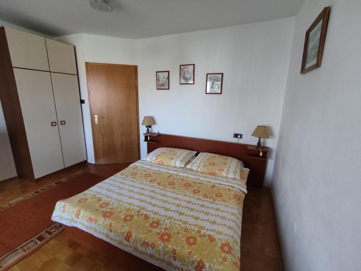 Apartments Samec Изола Екстериор снимка