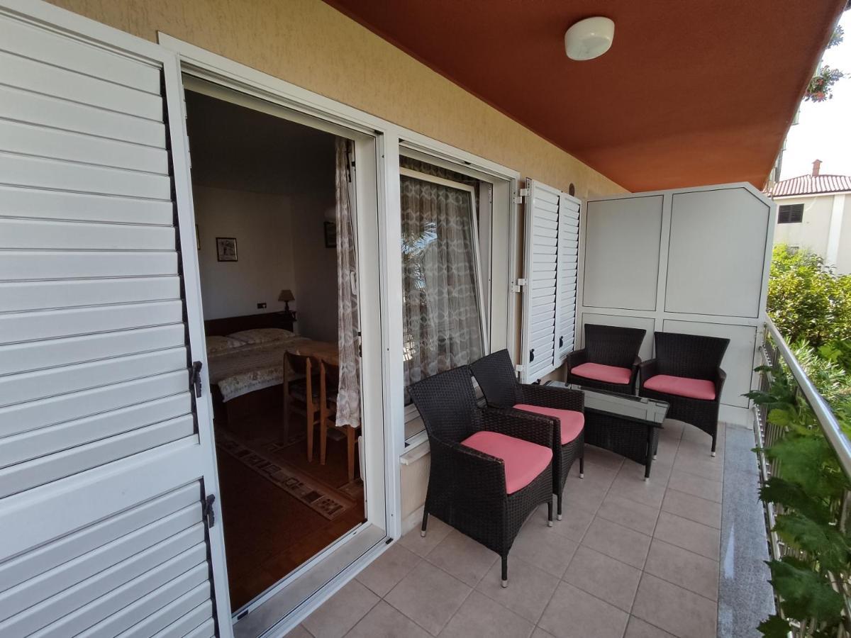 Apartments Samec Изола Екстериор снимка