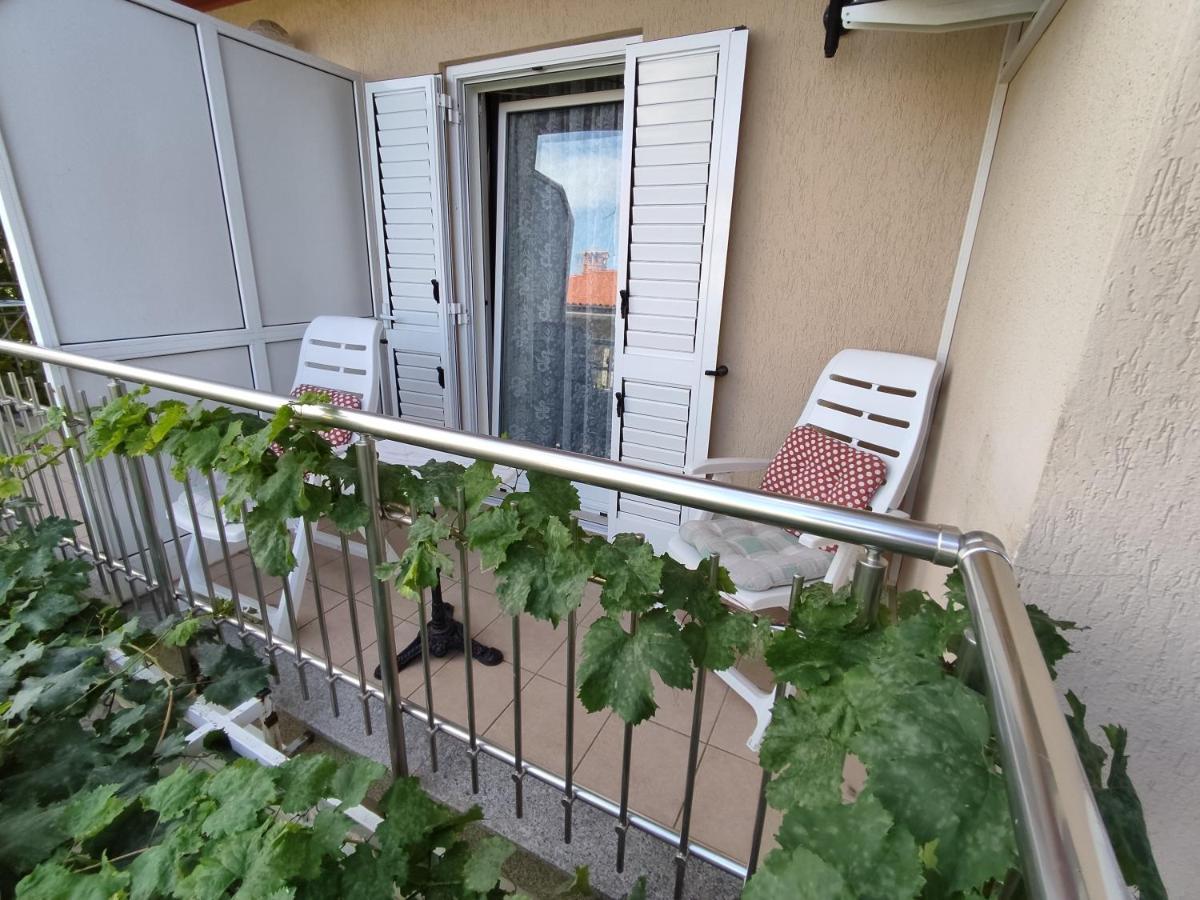 Apartments Samec Изола Екстериор снимка