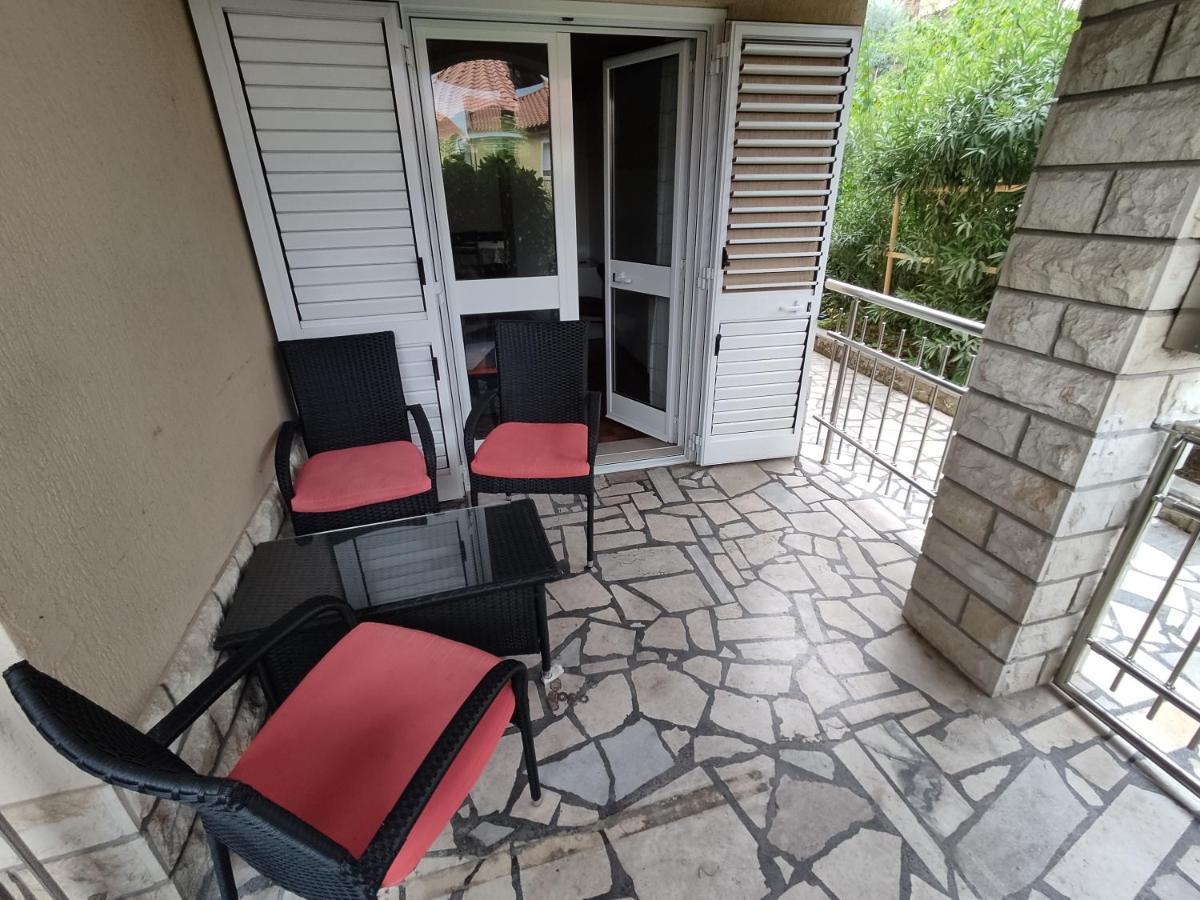 Apartments Samec Изола Екстериор снимка