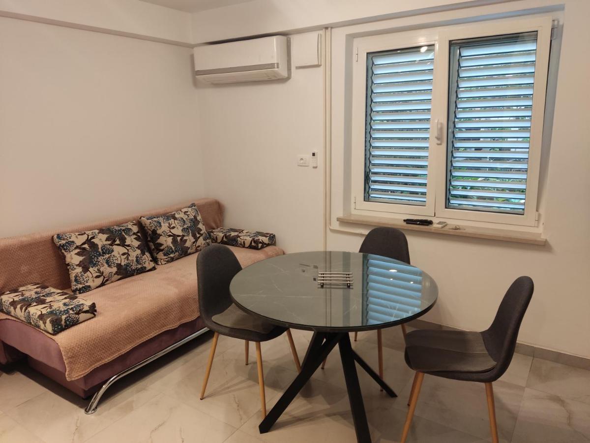 Apartments Samec Изола Екстериор снимка